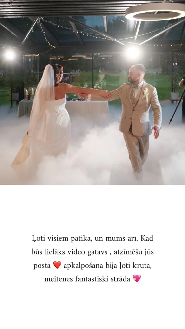 Jaunlaulāto pirmā deja smagajos dūmos Miró restorāna pasākumu zālē